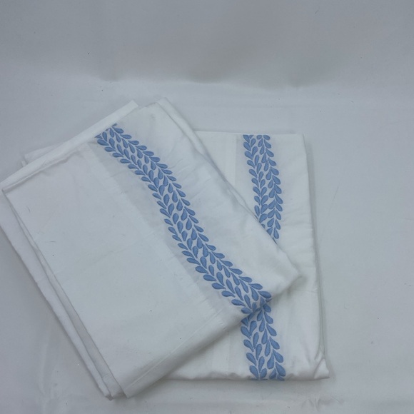 The Company Store Pillowcase Pair Standard White Blue Embroidery Egyptian Cotton - Picture 1 of 7